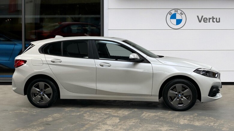 BMW 1 Series 116d SE 5dr [Live Cockpit Professional] Diesel Hatchback